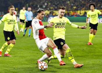 Antony face à Dortmund en Ligue des Champions. ANP / Icon Sport
