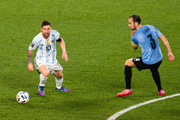 Messi face à l'Uruguay en qualif à la coupe du monde 2022. SUSA / Icon Sport