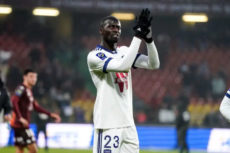 M'Baye NIANG of FC Girondins de Bordeaux cheers fans during the Ligue 1 Uber Eats match between Metz and Bordeaux at Stade Saint-Symphorien on November 21, 2021 in Metz, France. (Photo by Hugo Pfeiffer/Icon Sport) - M'Baye NIANG - Stade Saint-Symphorien - Metz (France)