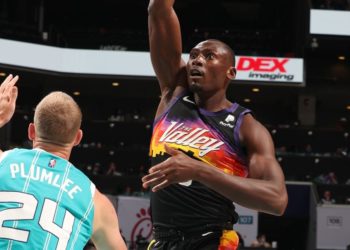 Bismack Biyombo va signer chez les Phoenix Suns jusqu'à la fin de la saison