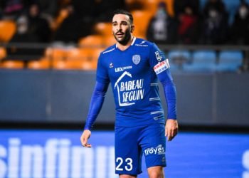 23 Adil RAMI (estac) during the Ligue 1 Uber Eats game between Troyes and Lyon on January 16, 2022 in Troyes, France. (Photo by Anthony Bibard/FEP/Icon Sport) - Photo by Icon sport
