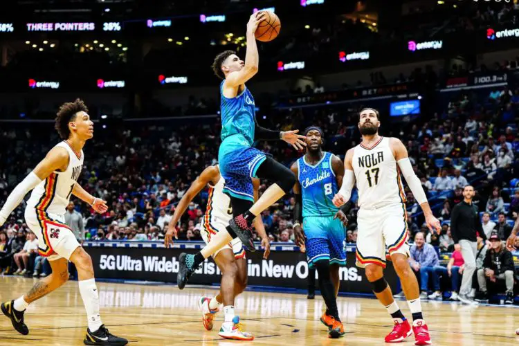 Mar 11, 2022; New Orleans, Louisiana, USA; Charlotte Hornets guard LaMelo Ball (2) drives to the basket against New Orleans Pelicans during the second quarter at Smoothie King Center. Mandatory Credit: Andrew Wevers-USA TODAY Sports/Sipa USA - Photo by Icon sport