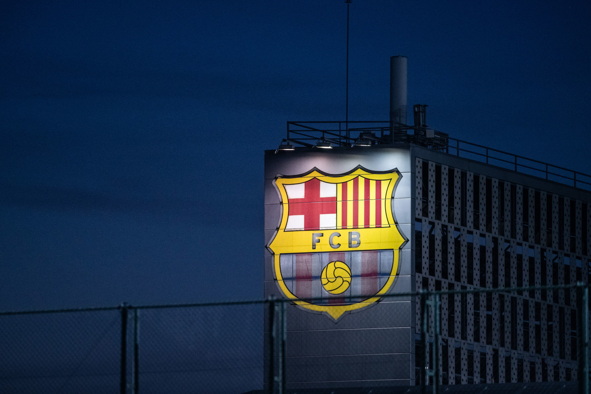 FC Barcelone : Un crack marocain de 16 ans affole le club thumbnail