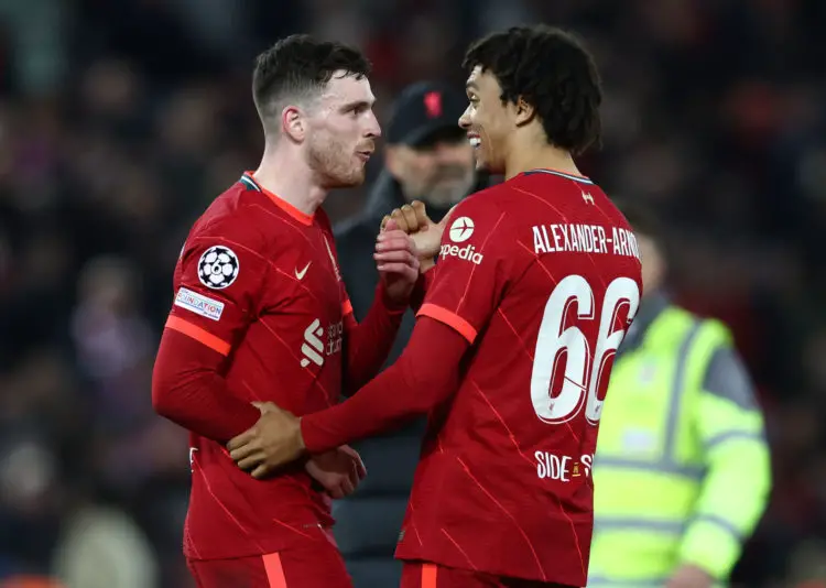 Trent Alexander-Arnold et Andrew Robertson - Picture credit should read: Darren Staples / Sportimage - Photo by Icon sport