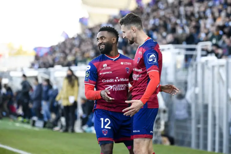 Vital NSIMBA et Elbasan RASHANI (cf63) au Stade Gabriel Montpied le 27 février 2022 à Clermont-Ferrand, France. (Photo by Christophe Saidi/FEP/Icon Sport)