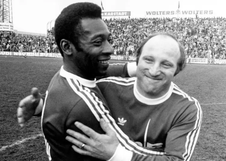 Pelé et Uwe Seeler (Photo by Icon Sport)