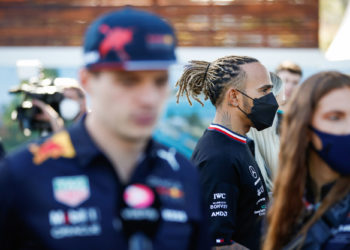 Max Verstappen (NLD, Oracle Red Bull Racing), et Lewis Hamilton (GBR, Mercedes-AMG Petronas F1 Team. Photo by HOCH ZWEI / Icon Sport