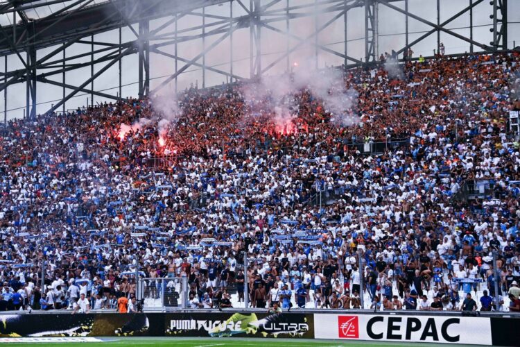 Fans de l'Olympique de Marseille lors du match amical contre le Milan AC à l'Orange Velodrome le 31 juillet 2022 à Marseille, France. (Photo by Alexandre Dimou / Alexpress / Icon Sport)