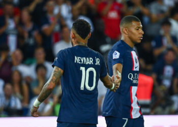 NEYMAR JR et Kylian MBAPPE du PSG au Parc des Princes le 13 août 2022 à Paris, France. (Photo by Anthony Dibon/Icon Sport)