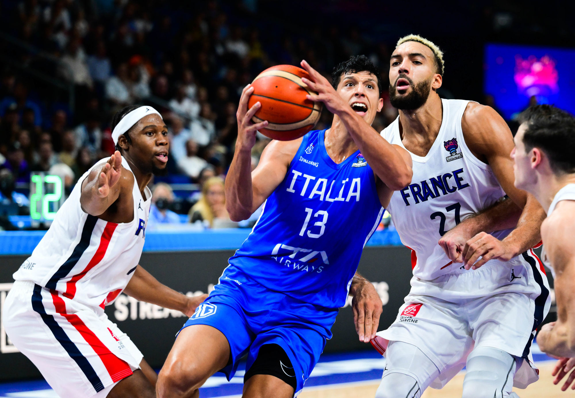 EuroBasket comme face à la Turquie, la France revient de l’enfer