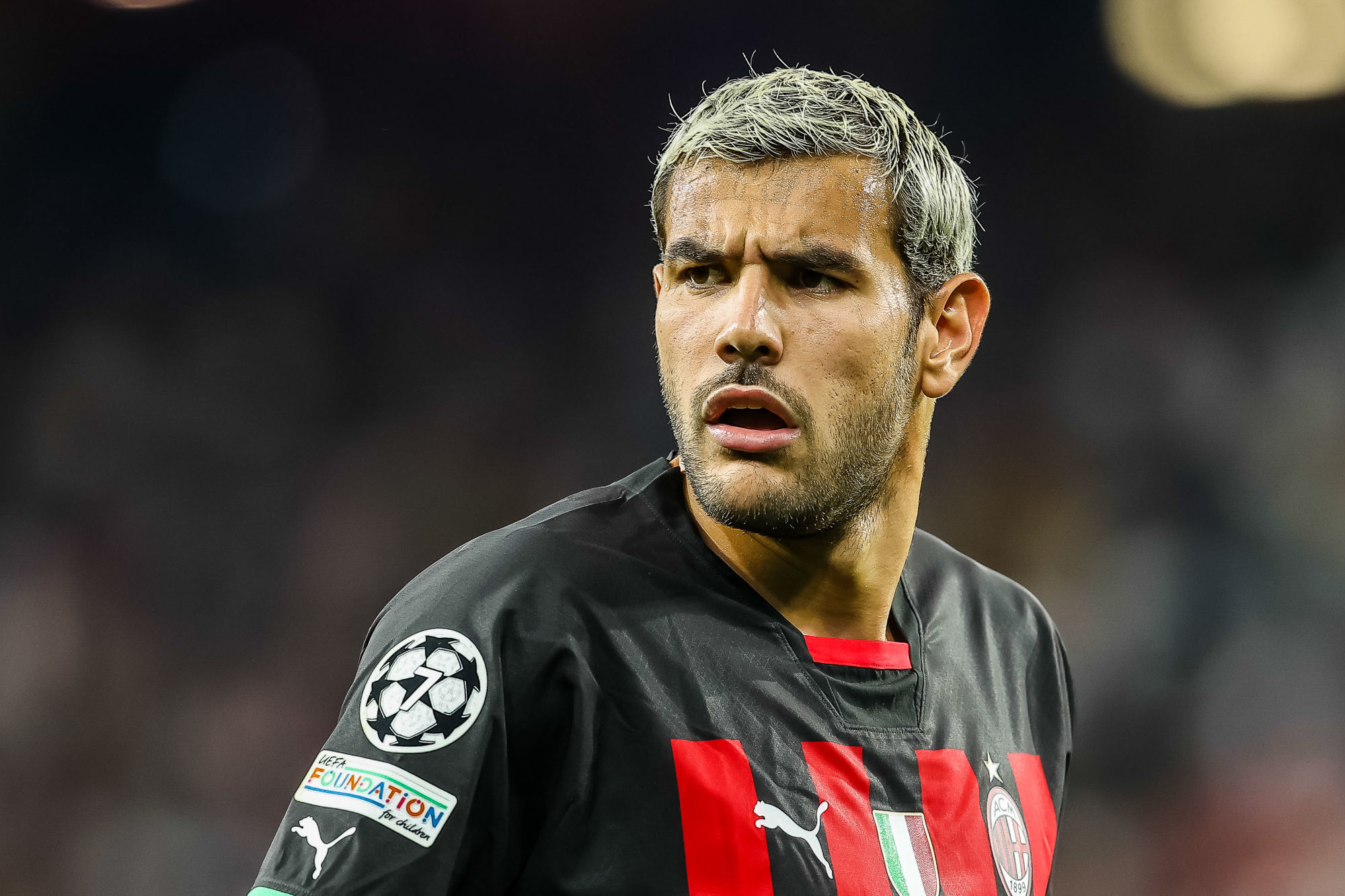 AC Milan : Théo Hernandez dans le viseur de ce géant anglais pour 51 M¬ 
