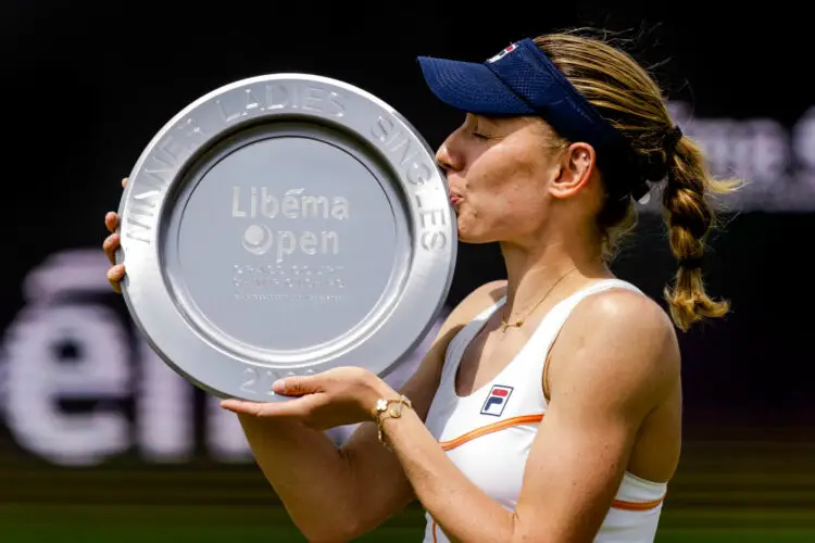 WTA la Russe Alexandrova remporte le tournoi de Séoul Sport.fr