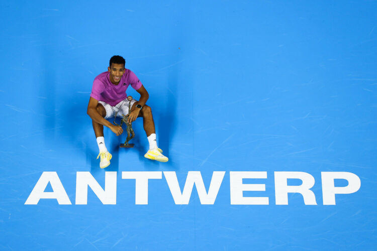 Canadian Felix Auger-Aliassime poses for the photographer after winning the men's singles final match between Canadian Auger-Aliassime and American Corda, at the European Open Tennis ATP tournament, in Antwerp, Sunday 23 October 2022. 
BELGA PHOTO DAVID PINTENS 

Photo by Icon Sport