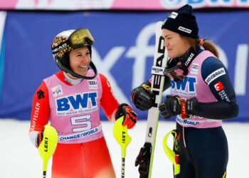 Wendy Holdener et Anna Swenn-Larsson (Photo: GEPA pictures/ Greg M Cooper/Icon sport)