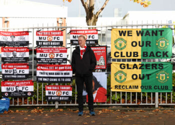anti Glazer banners - Photo by Icon sport