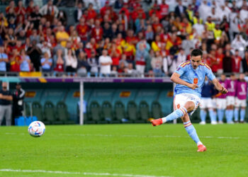 Pablo Sarabia rate son péno avec l'Espagne contre le Maroc au Mondial - Photo by Icon sport