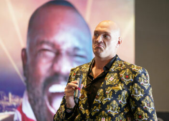Tyson Fury annonce la couleur : « Oleksandr Usyk va fuir comme une petite salope »