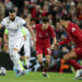 Karim Benzema (Real Madrid) face à Virgil van Dijk (Liverpool - Photo by Icon sport