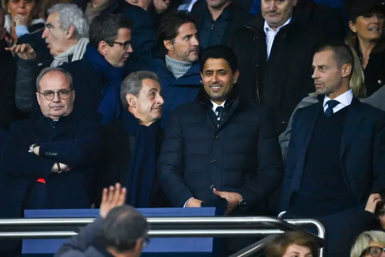 Nasser AL-KHELAIFI, président du PSG, qui sourit, entouré de Luis CAMPOS, directeur sportif du PSG, Nicolas SARKOZY et Aleksander CEFERIN, président de l'UEFA - (Photo by Anthony Dibon/Icon Sport)