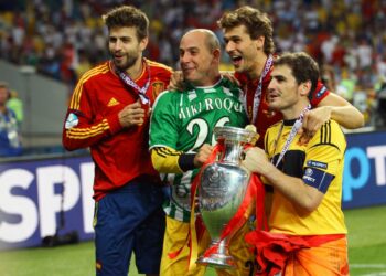 GERARD PIQUE / PEPE REINA / FERNANDO LLORENTE / IKER CASILLAS