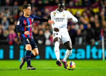 Mendy (Real Madrid CF) duels for the ball against Gavi (FC Barcelona) during La Liga football match between FC Barcelona and Real Madrid CF, at Camp Nou Stadium in Barcelona, Spain, on March 19, 2023. Foto: Siu Wu. - Photo by Icon sport