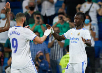 Eduardo Camavinga et  Karim Benzema - Real Madrid (Photo Manuel Reino Berengu/DeFodi Images/ Icon Sport)