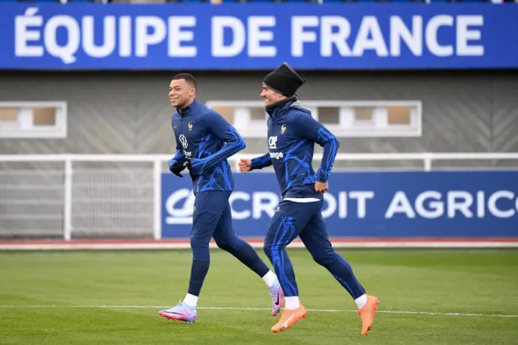 07 Antoine GRIEZMANN (fra) - 10 Kylian MBAPPE (fra) during the French Football National Team training session on March 21, 2023 in Paris, France. (Photo by  Anthony Bibard/FEP/Icon Sport)