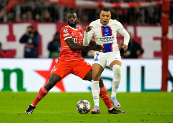Dayot Upamecano (Bayern Munich) face à Kylian Mbappé (PSG) - Photo by Icon sport