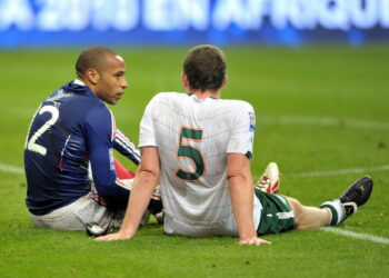 Thierry Henry et Richard Dunne
(Photo by Icon Sport)
