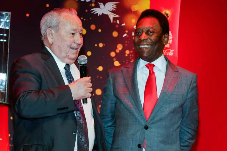 Pelé and Just Fontaine Photo by Jerome Domine/ABACAPRESS.COM  photo by Icon Sport