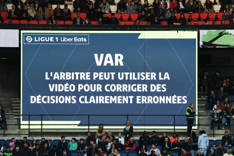 Panneau expliquant le rôle de la VAR - (Photo by Christophe Saidi/FEP/Icon Sport)