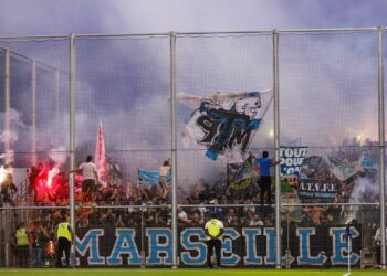 Les supporters marseillais lors d'ACA-OM. Michel Luccioni/Icon Sport