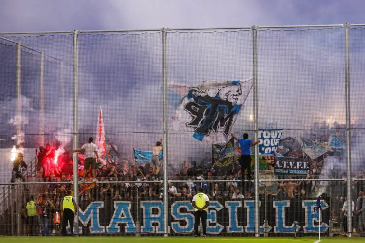 Les supporters marseillais lors d'ACA-OM. Michel Luccioni/Icon Sport