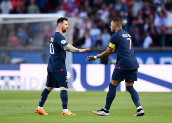 Lionel Messi et Kylian Mbappé. Philippe Lecoeur/FEP/Icon Sport