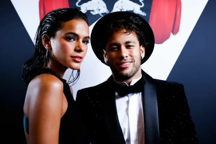 Neymar Jr. etBruna Marquezine while celebrating his 26th birthday in Paris, France on February 4, 2018 Photo : IconSport