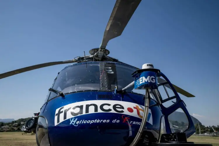 Helicoptère France TV couvrant le Tour de France - Photo by Icon sport