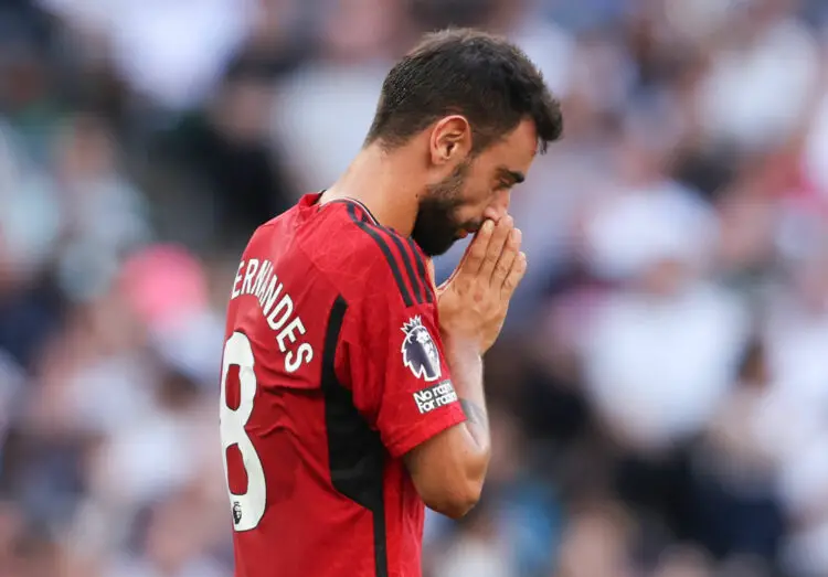 London, England, 19th August 2023. Bruno Fernandes of Manchester United reacts to a missed chance during the Premier League match at the Tottenham Hotspur Stadium, London. Picture credit should read: Paul Terry / Sportimage - Photo by Icon sport