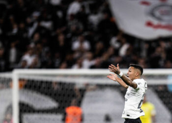 SÃO PAULO, SP - 26.04.2023: CORINTHIANS X REMO - Commemoration of Corinthians' first goal, scored by Adson, during the match between Corinthians and Remo held at Neo Química Arena in São Paulo, SP. The match is the second valid for the 3rd Phase of the Copa do Brasil 2023. (Photo: Marco Galvão/Fotoarena/Sipa USA) - Photo by Icon sport