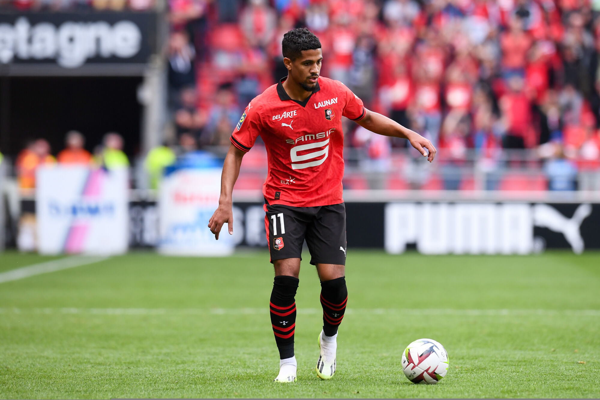 Stade Rennais F.C. on X: Nous souhaitons un très bel anniversaire à  Ludovic Blas qui fête ses 26 ans. 🎈 #AnniverSRFC   / X