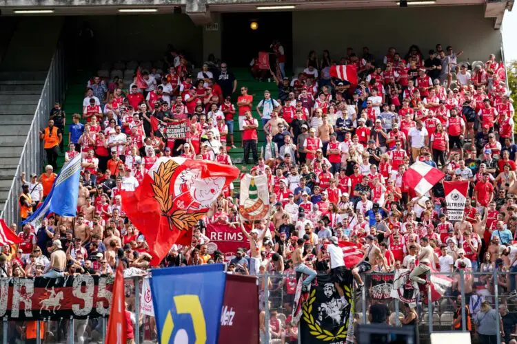 Les supporters du Stade de Reims sont satisfaits après l'excellent début de saison de leur équipe en Ligue 1 Uber eats. Photo by Hugo Pfeiffer/Icon Sport