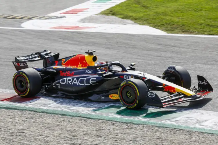 MONZA - Max Verstappen (Red Bull Racing) in action during the Italian Grand Prix at the Autodromo Nazionale Monza circuit on September 3, 2023 in Monza, Italy. ANP SEM VAN DER WAL - Photo by Icon sport