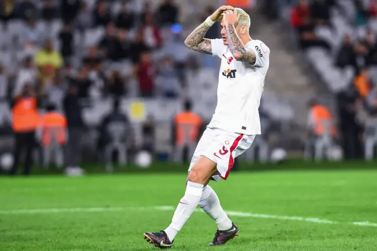 Icardi après son penalty loupé hier soir en Süper Lig. - Photo by Icon sport