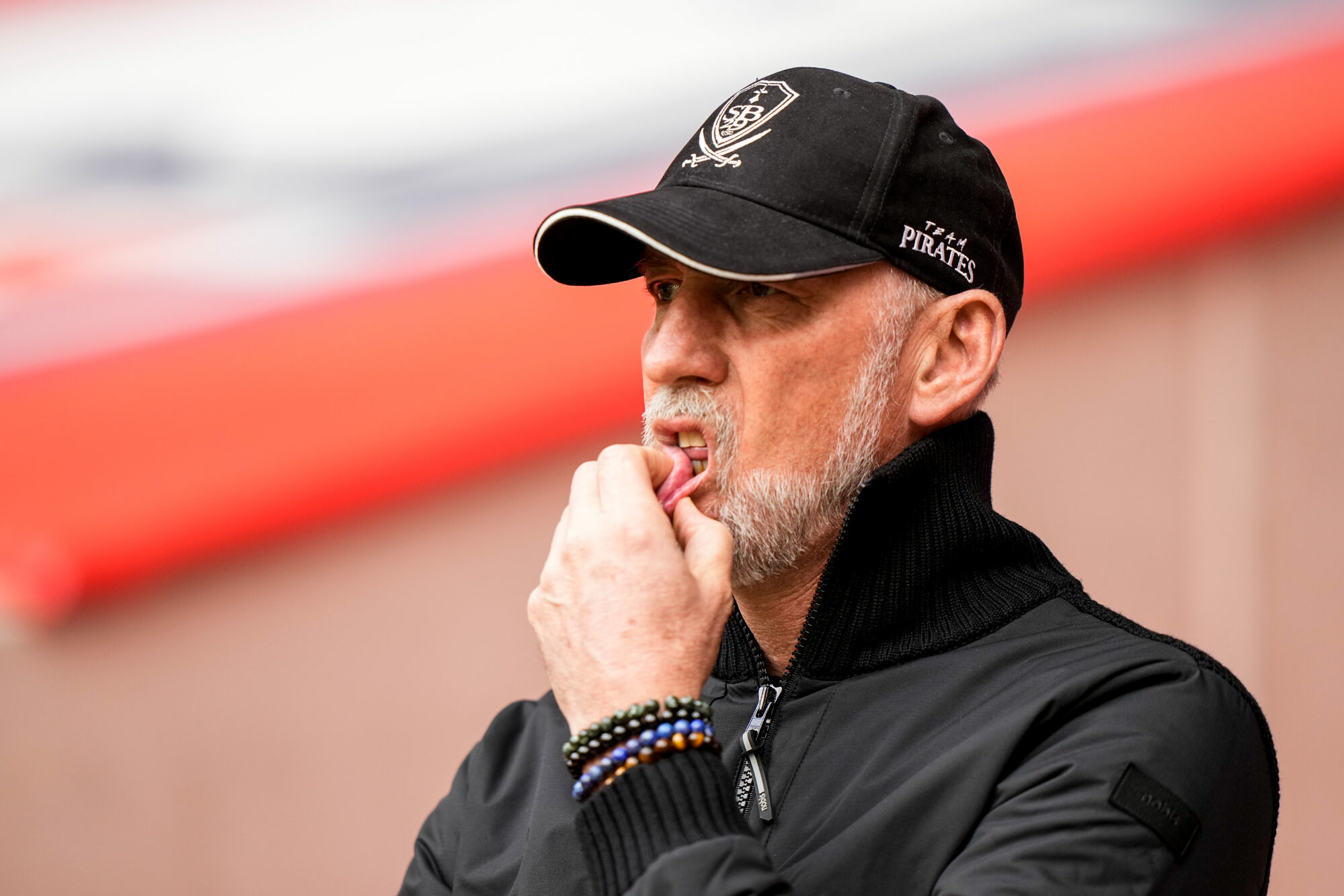 Eric Roy sonne la charge après la défaite face à Auxerre thumbnail