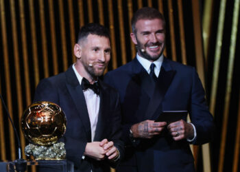 Lionel Messi et David Beckham durant la cérémonie du Ballon d'or 2023. - Photo by Icon sport.