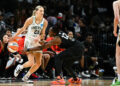 Marine Johannes (New York Liberty) face à Chelsea Gray (Las Vegas Aces) - Photo by Icon sport