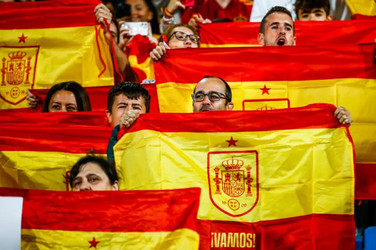 L'Espagne reste pour l'instant plus attractive que l'Algérien pour les jeunes footballeur binationaux. - Photo by Icon sport.