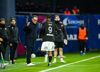 Franck Haise est certainement plus conciliant avec Elye Wahi qu'avec d'autres joueurs compte tenu de son jeune âge. - Photo by Baptiste Fernandez/Icon Sport.