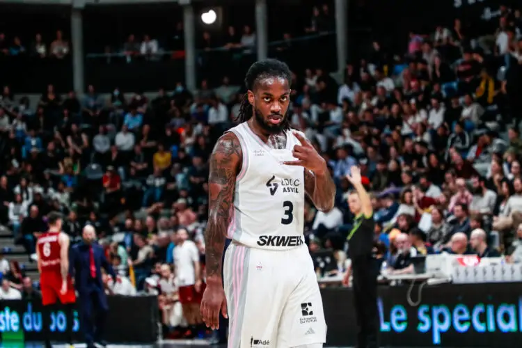 Paris LEE of Lyon during the Betclic Elite match between ASVEL Lyon-Villeurbanne v SIG Strasbourg at The Astroballe on October 29, 2023 in Villeurbanne, France. (Photo by Romain Biard/Icon Sport)