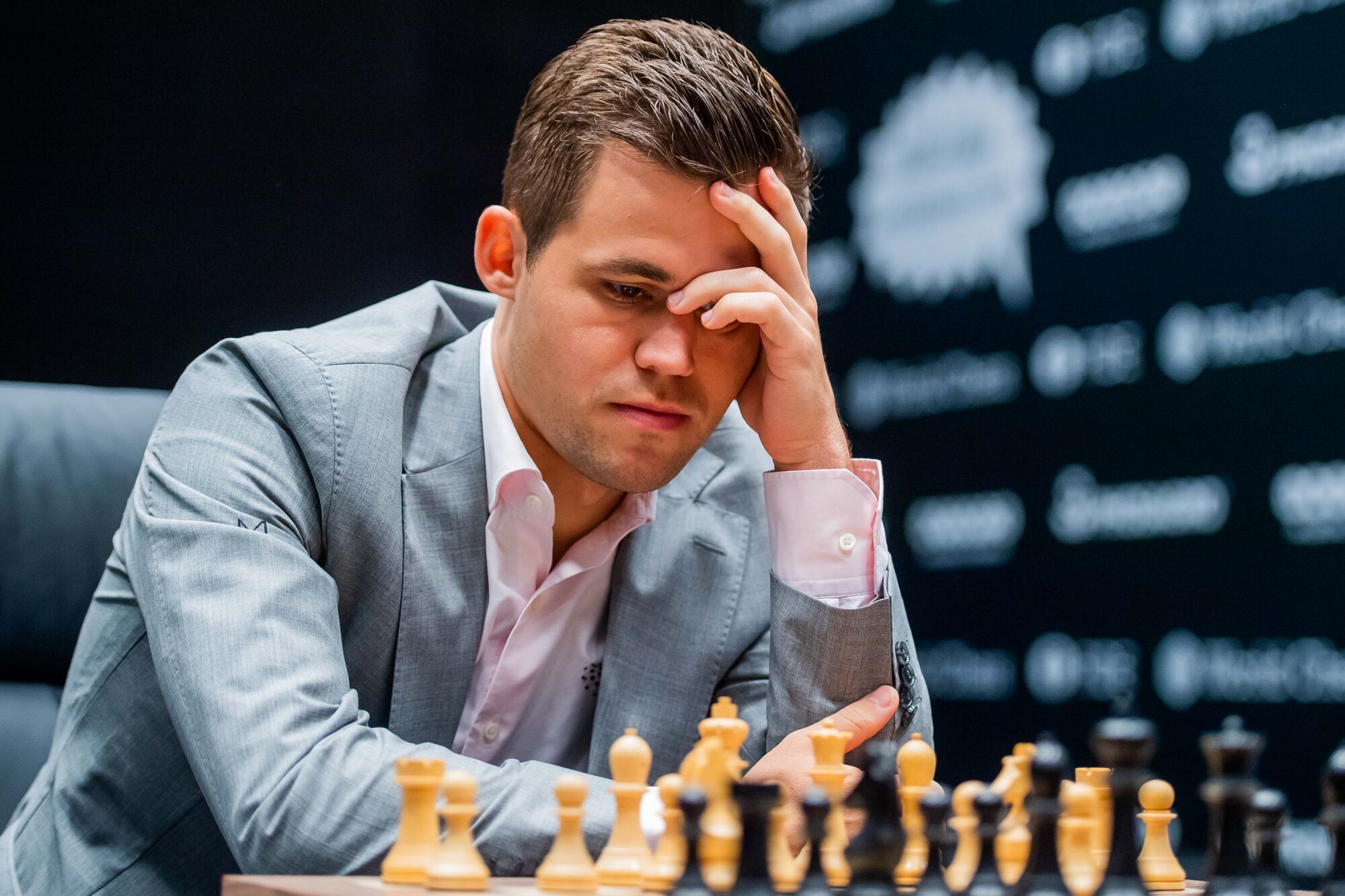 Лучший игрок в шахматы. Магнус Карлсен. Магнус Карлсен шахматист. Магнус Карлсен шахматы.
