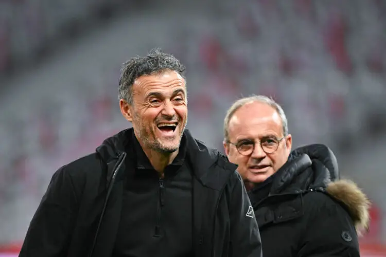 Luis ENRIQUE head coach of PSG and Luis CAMPOS sporting director of PSG during the Ligue 1 Uber Eats match between LOSC Lille and Paris Saint-Germain Football Club at Stade Pierre Mauroy on December 17, 2023 in Lille, France. (Photo by Anthony Dibon/Icon Sport)